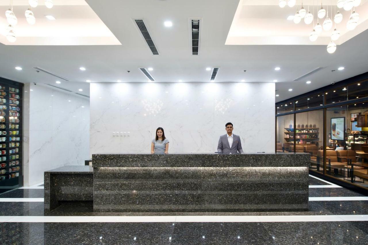 The Sphere Serviced Residences Managed By Hii Makati City Exteriör bild