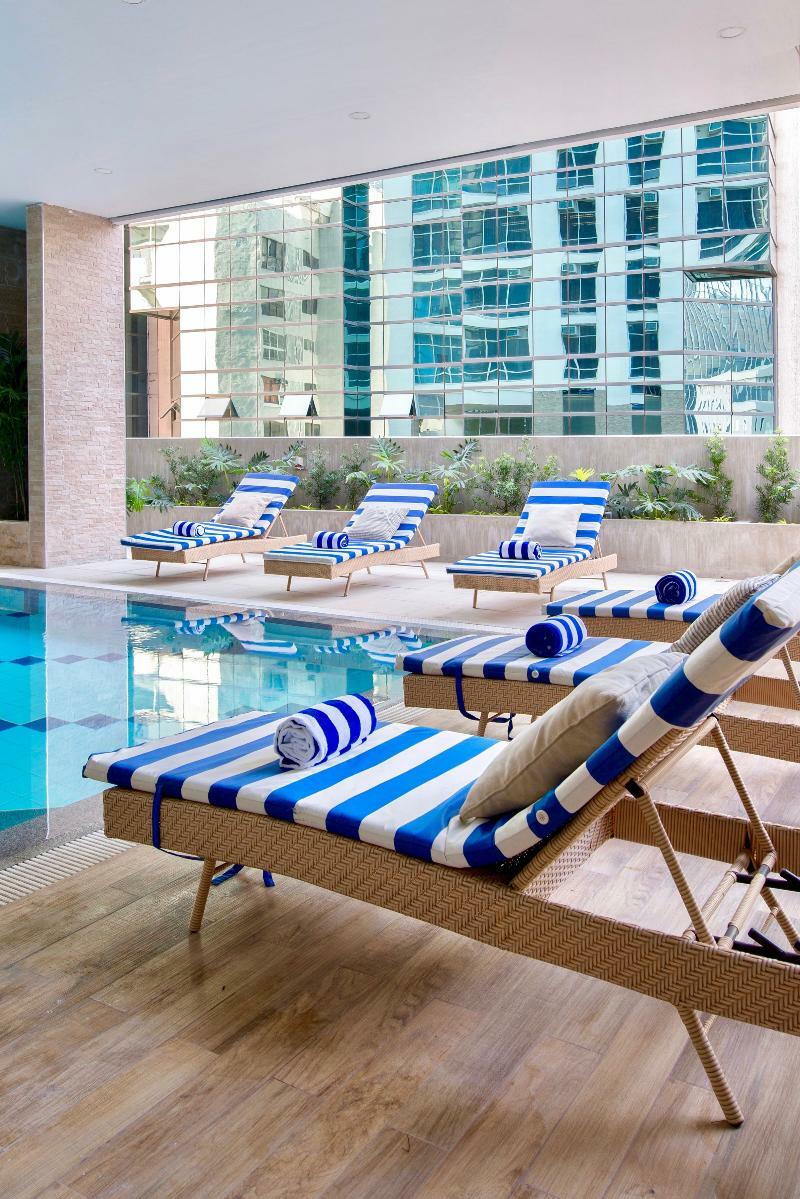 The Sphere Serviced Residences Managed By Hii Makati City Exteriör bild