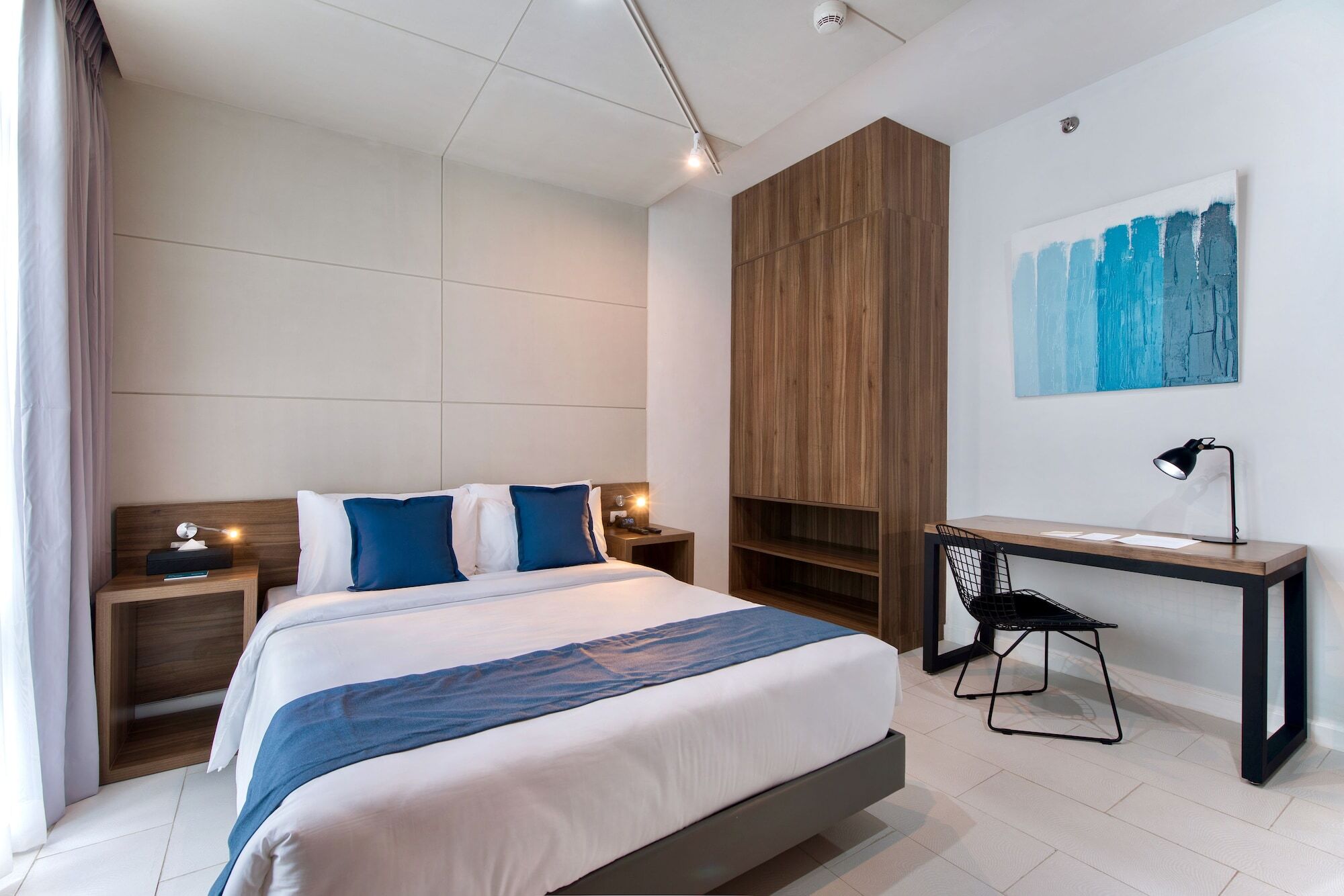 The Sphere Serviced Residences Managed By Hii Makati City Exteriör bild