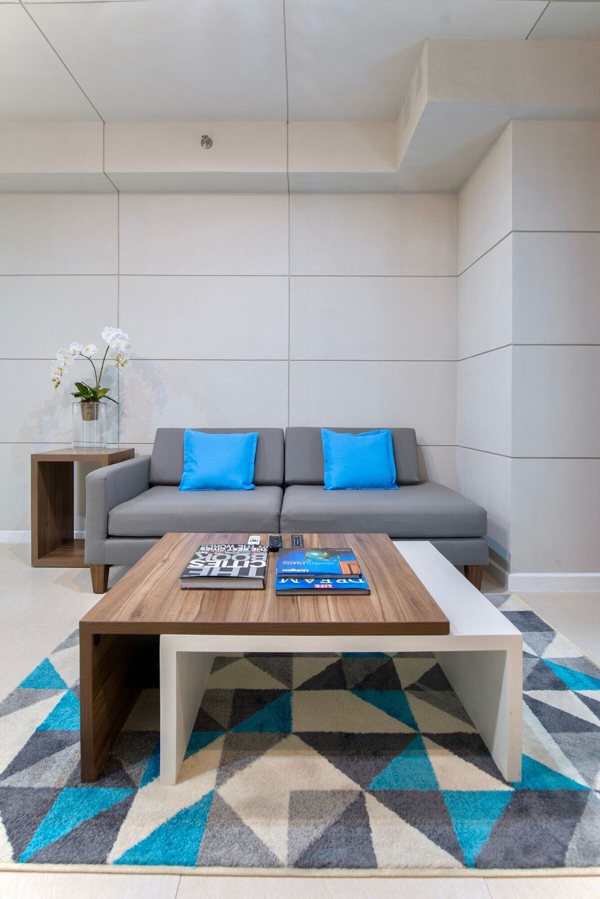 The Sphere Serviced Residences Managed By Hii Makati City Exteriör bild